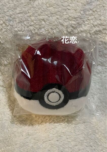 未開封 コメダ珈琲 ポケモン 2025限定コラボ コメダ珈琲店のソファー柄生地 モンスターボールキーホルダー バッグチャーム