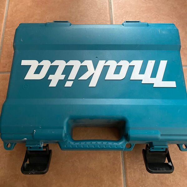 makita インパクト TD110D 10.8V バッテリー2個 充電器付き 収納ケース付き