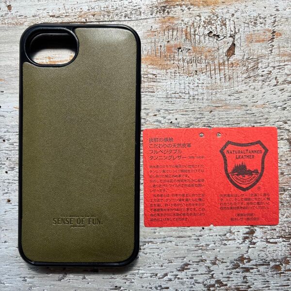 iPhone 16e用ポイントレザーケース カーキグリーン(栃木レザー) シリアル番号入証明書付