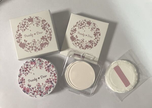 パーリーデュー 薬用美白トリートメントスキンケアパウダーDay &Night 10g専用コンパクトケース(パフ付き)