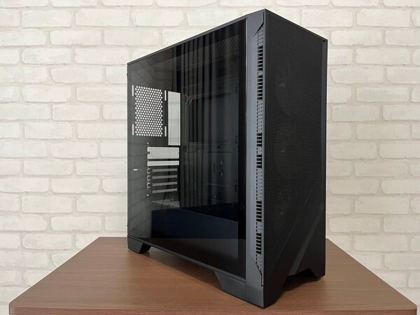 MSI MAG FORGE 320R AIRFLOW Black