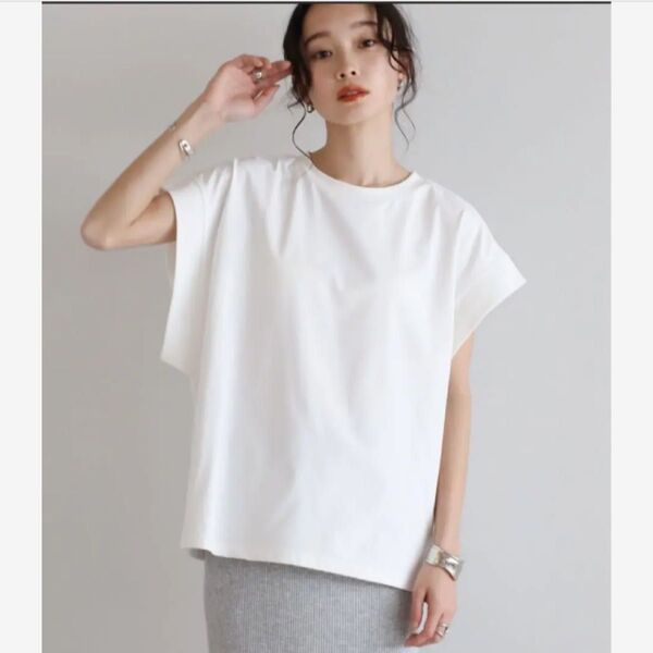 Bonjour sagan白なのに透けにくい ワイドフレンチスリーブTシャツ
