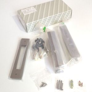 アルファ L4056-ALU-B ブラウン (アルファ引戸用取替錠ディンプルキータイプ)万能型引戸取替錠 引戸錠 鍵 未使用品