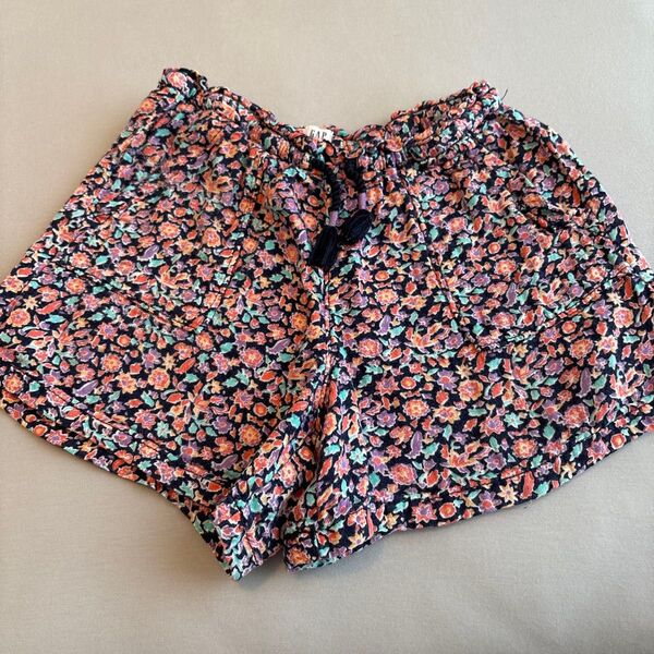 GAP 花柄ショートパンツ 110