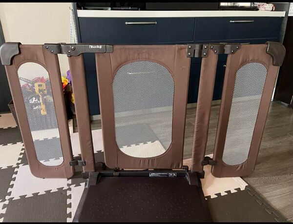 Nihonikuji 折りたたみ式ベビーゲート ブラウン