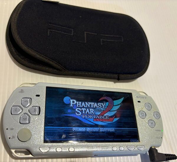 PSP-2000 ソフトケース付き バッテリー無し