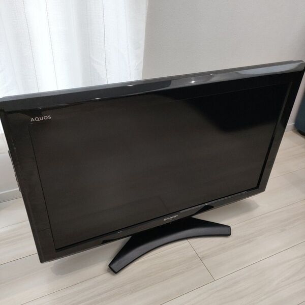 SHARP AQUOS 32型液晶テレビ LC-32E9
