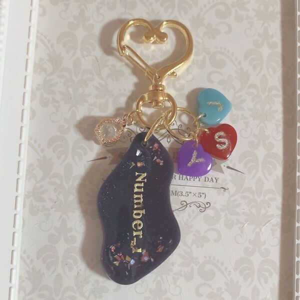イニシャルキーホルダー チャーム ハンドメイド Number_i