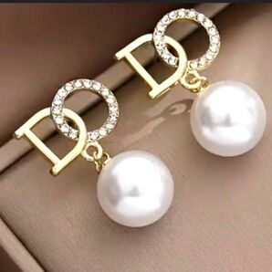 ピアス k18コーティング アレルギー対応 ゴールド ダイヤ 揺れる パール