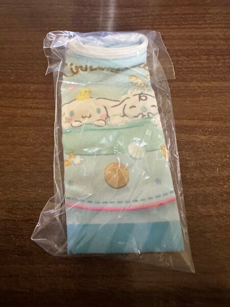 サンリオバック風ポーチシナモンロール ガチャガチャ