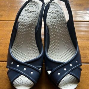Crocs クロックスファラ 美品ネイビー ハイヒールサンダル ウェッジソール