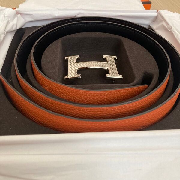 HERMES レザーベルト オレンジ/ブラック ベルトバックル 《Hギヨシェ》 ベルト レザー