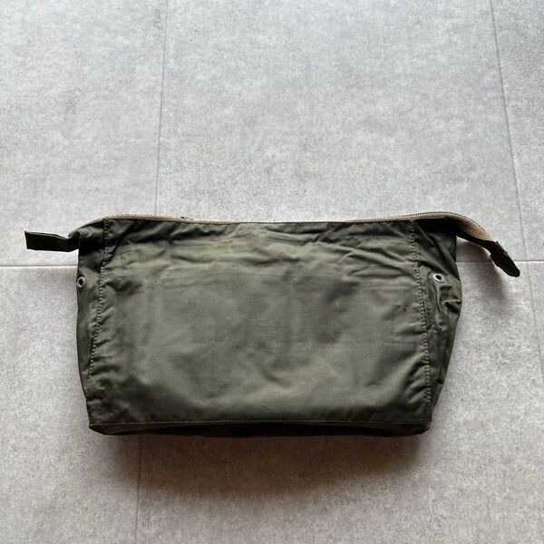 90s ドイツ軍 エチケットポーチ オリーブ USED ミニバッグ ミリタリー 軍物 希少 レア military カーキ 深緑