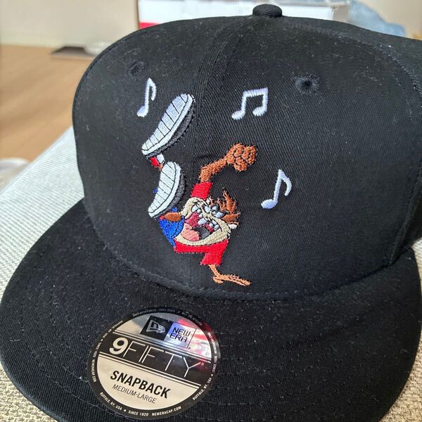 NEW ERA 9FIFTY ベースボールキャップ タズマニアンデビル 刺繍 M/L