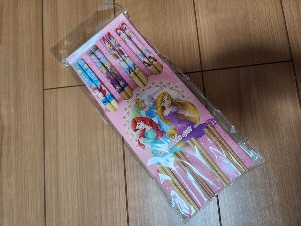 新品!ディズニープリンセス*お箸*4膳セット*アリエル*ラプンツェル*ベル*シンデレラ