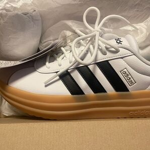 アディダス adidas ランニングシューズ