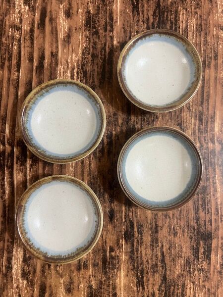 ツヤ小皿 白ブルー4枚 8cm オシャレ カフェ風 和洋食器 美濃焼 陶磁器