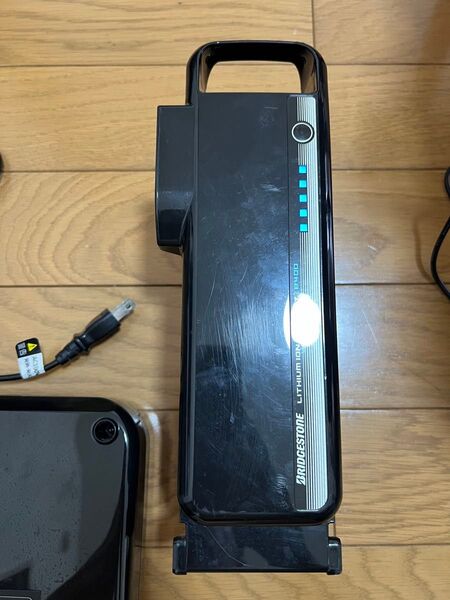 【美品】ブリヂストン 電動自転車 バッテリー B400 充電器 BRIDGESTONE