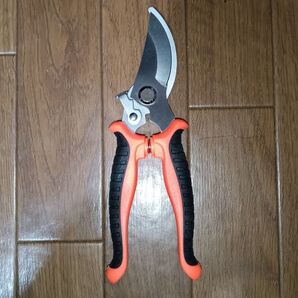 剪定鋏 ガーデニング ハサミ 枝切り ステンレス 軽量 オレンジ×ブラック