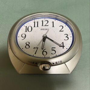 SEIKO 目覚まし時計