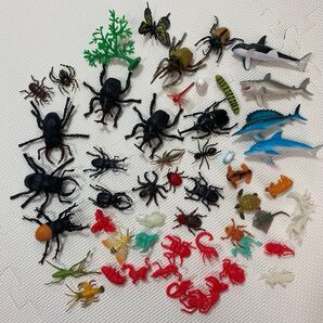 昆虫 海の生き物 フィギュア まとめ売り 52体+木+おまけ2点