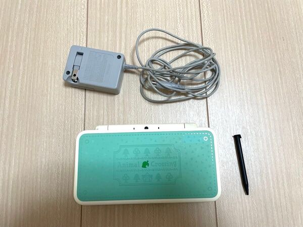 Newニンテンドー 2DS LL 本体 どうぶつの森 充電器 タッチペン