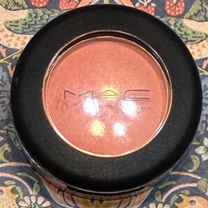 ★ MAC スモールアイシャドウ シーザフューチャー 残量9.8割〜