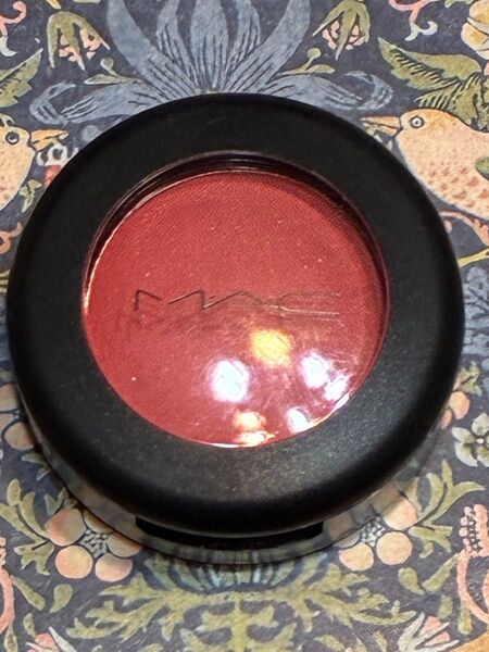 ★ MAC スモールアイシャドウ ウォーキングハートビーツ 残量9.8割〜
