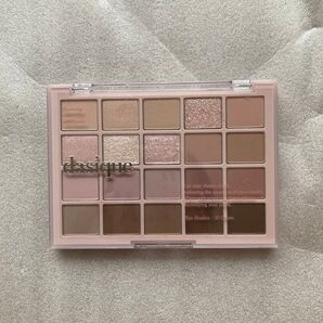 デイジーク ムードシャドウパレット