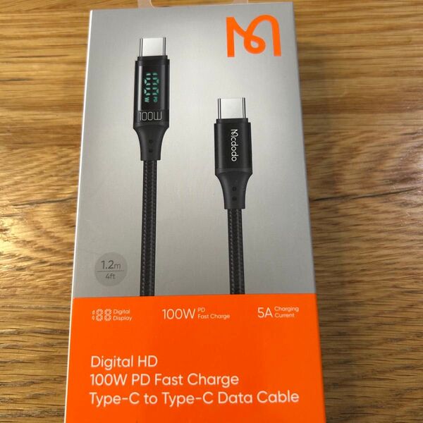 100W PD対応のデジタル表示付きType-C充電ケーブル。