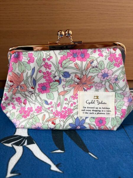 キティ×リバティ LIBERTY 花柄がま口ポーチ 新品