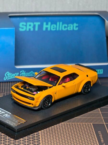 ダッジ チャレンジャー ミニカー 1/64