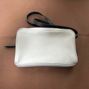 トゥモローランド シュリンクレザー ミニショルダーバッグ サコッシュ グレー