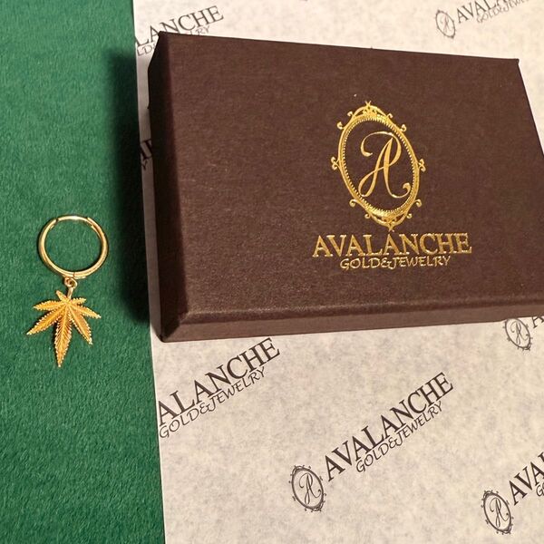 AVALANCHE アバランチ 金 10k刻印 YG ピアス ゴールド アクセサリー