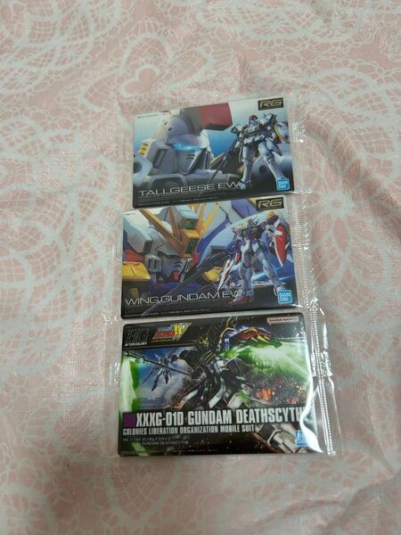 ガンダムW ガンプラ パッケージアートグミ ウエハース カード デスサイズ デュオ トールギス ウイングガンダム