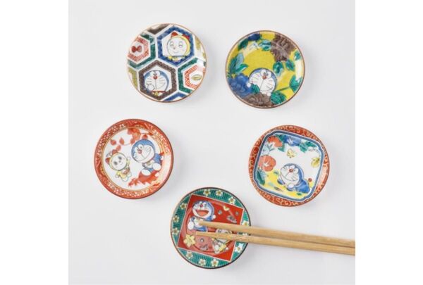 【新品未使用】ドラえもん 九谷焼 豆皿5枚セット