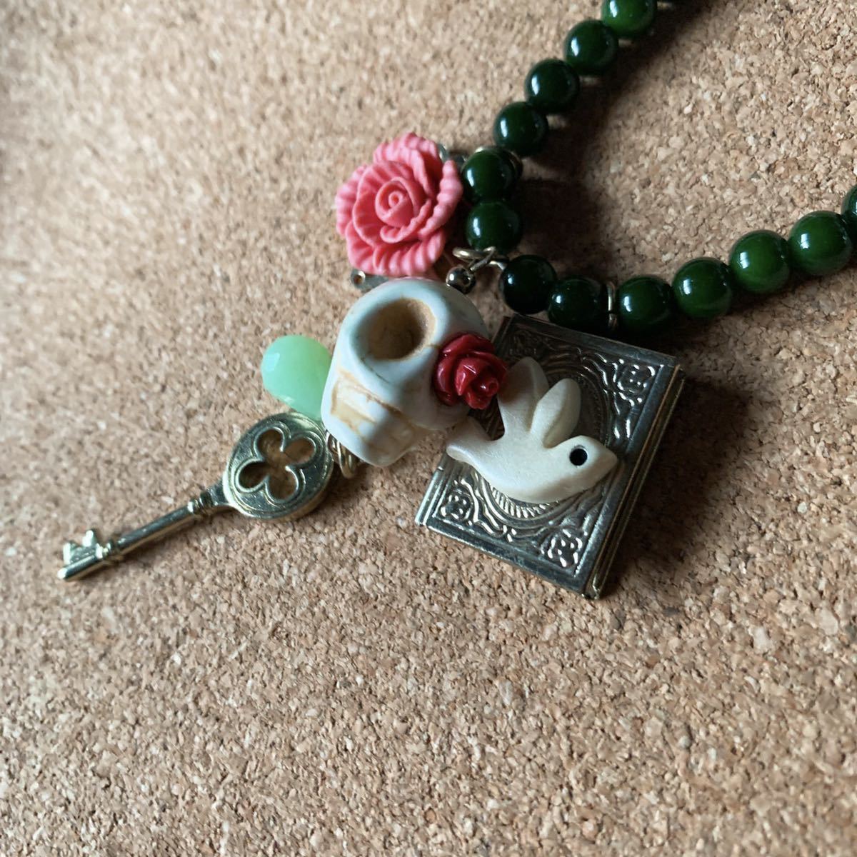 Free shipping◇Good condition◆Gothic design skull rose pigeon key ST_M2, Handmade, Accessories (for women), necklace, pendant, choker
