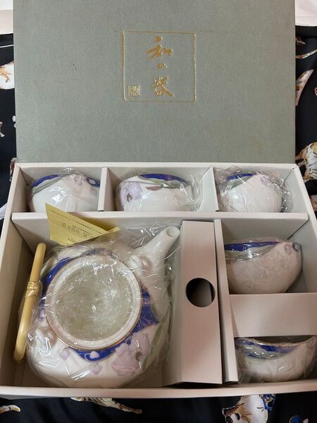 HOYA 和の器 保谷謹製 胡蝶蘭 茶器セット 急須 湯呑み 花柄食器