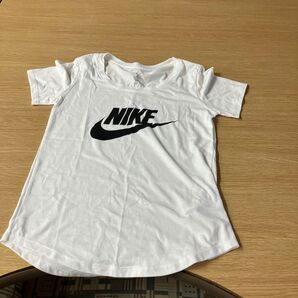 ナイキ 半袖Tシャツ 白Mサイズ