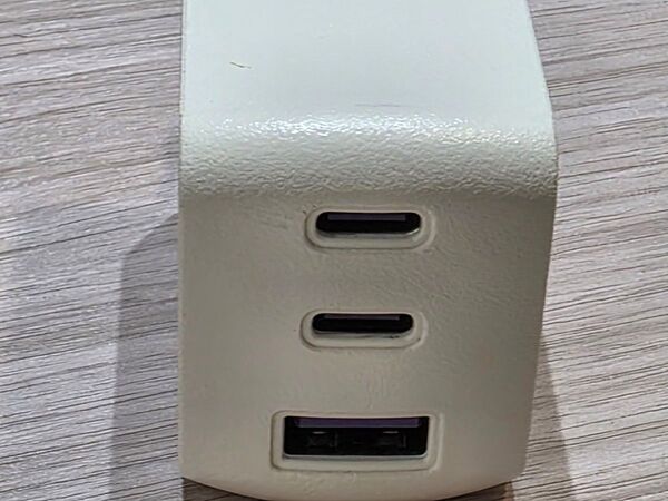 CIO NovaPort TRIOⅡ 65W USB-C ×2+A 急速充電器 (ホワイト)