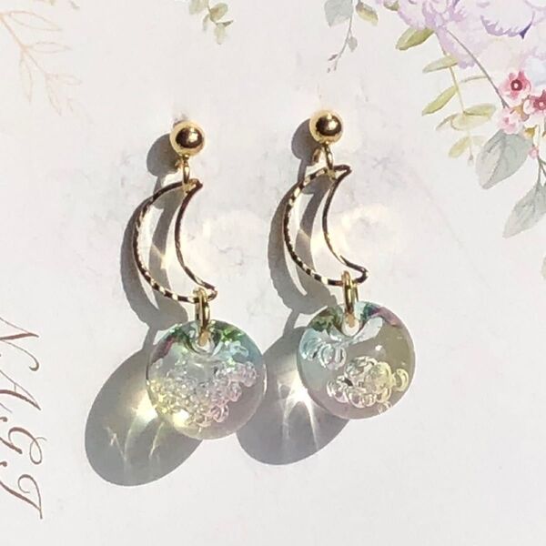 ☆398☆ シャボン玉 ムーン ピアス (※イヤリング変更可)