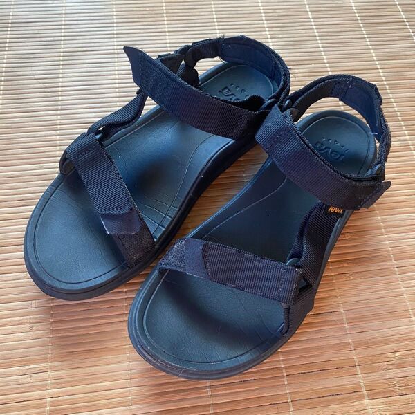 Teva ブラック スポーツサンダル 6 テバ