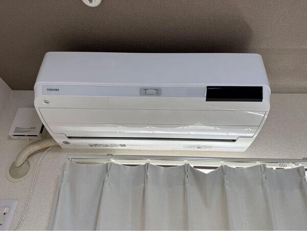 【送料込み】TOSHIBA RAS-J281RY(W) エアコン本体