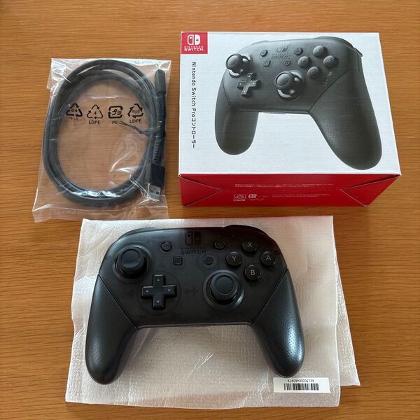 Nintendo Switch Proコントローラー HAC-A-FSSKA