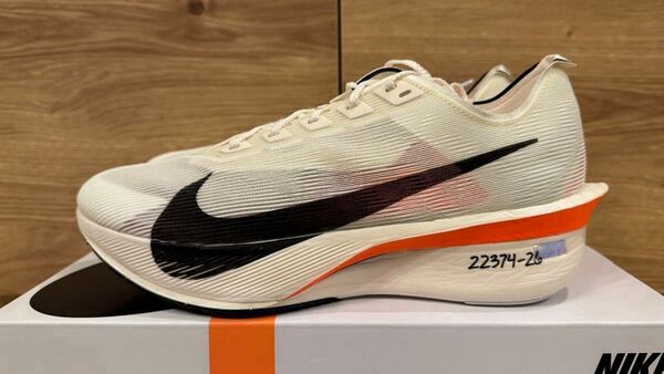 新品 Nike ヴェイパーフライ4 プロト 26.5cm