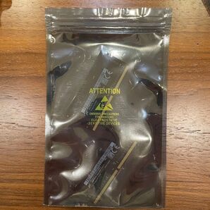 Micron PC4-19200 (DDR4-2400) 4GB x 2 枚