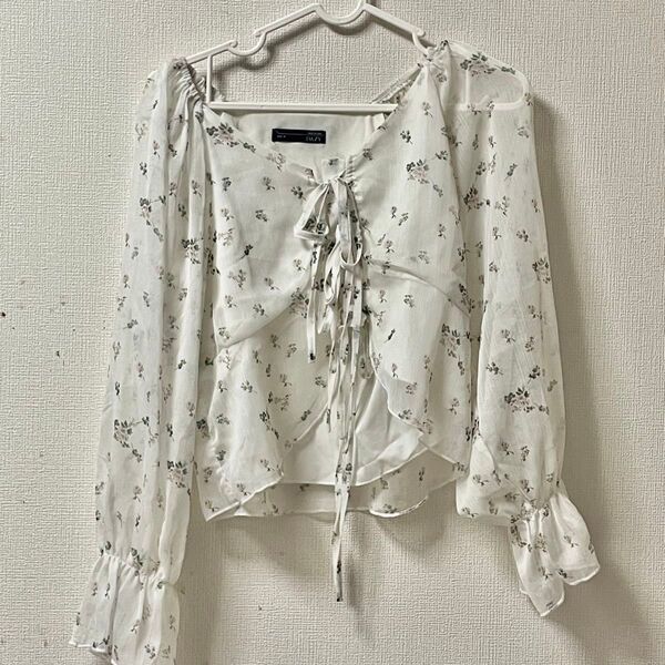 SHEIN DAZY 花柄 シフォンブラウス
