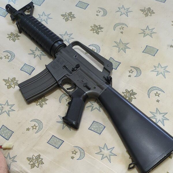 東京マルイM16A1AR-15スタンダード電動ガン
