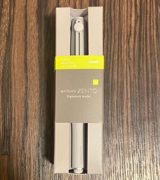 ユニボール ゼント シグニチャーモデル 0.38mm シルバー uniball ZENTO UB-ZH-38 銀