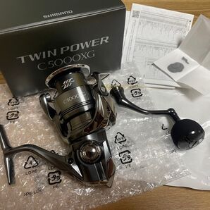【新品未使用】24 ツインパワー C5000XG シマノ スピニングリール